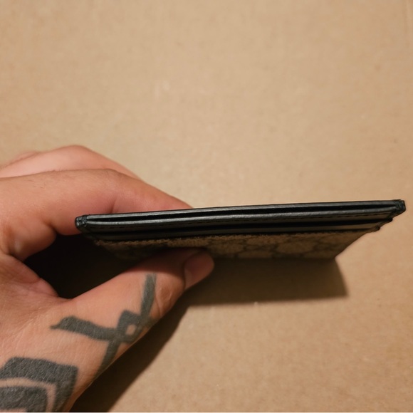 GG Supreme Card Case / Gucci Card Holder / Gucci Card Wallet - Picture 6 of 7